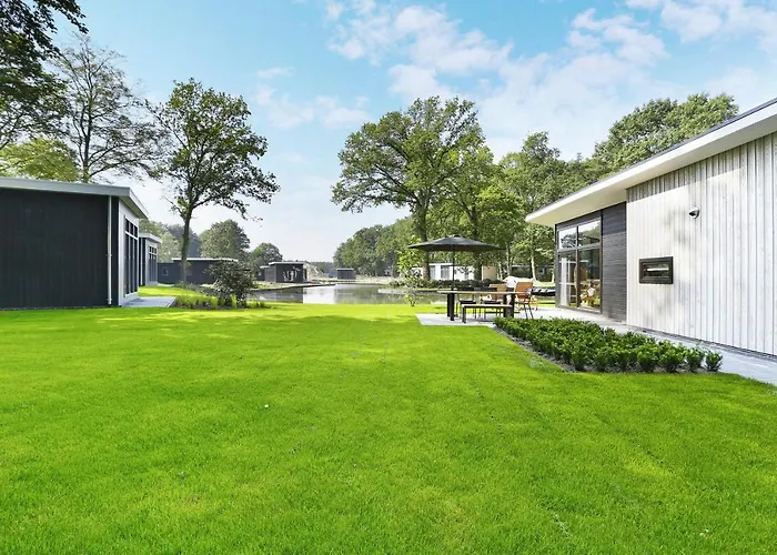 Buitengoed De Vlinderhoeve 홀리데이파크 Kring van Dorth