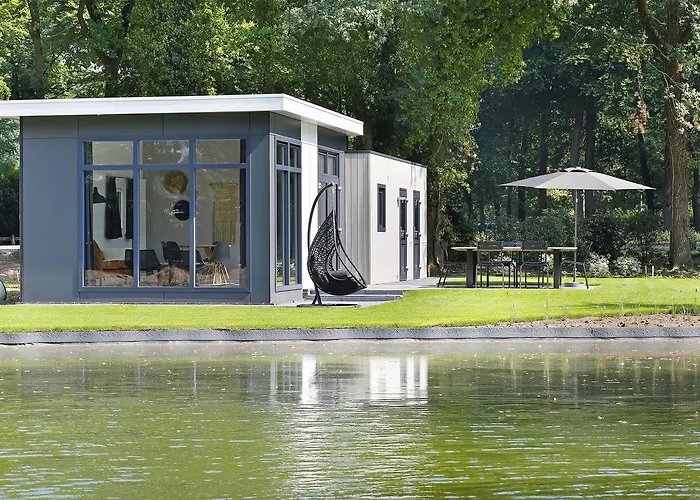 Buitengoed De Vlinderhoeve Prázdninový areál *